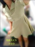 着替えで柔軟体操