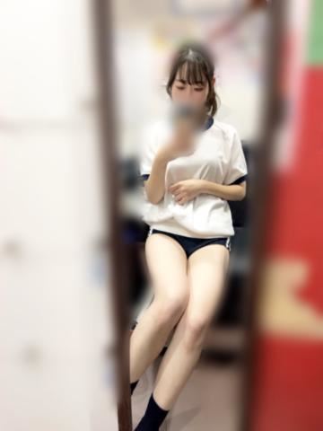 ﾓﾆｬ‎(՞っ ̫ _՞)𓈒𓏸