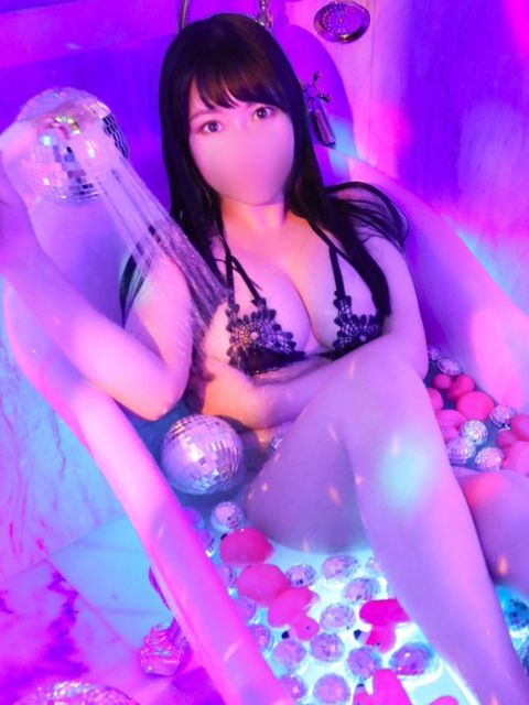 プロフィール写真 ねね｜池袋の風俗・ファッションヘルス「スイカ」