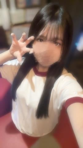 ；；