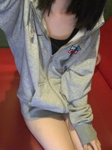 暑いから脱ぐ