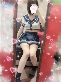 ねむ・えっちなセーラー服