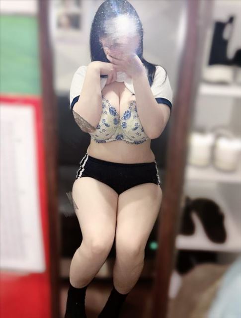 手コキ上手？23時半まで！