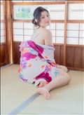 暑いから?
