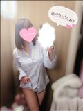シャツの中身は、、