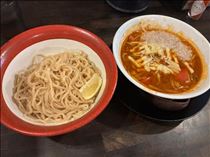 つかさ・【飯テロ注意? ランチに“トマトつけ麺”食べてきました??】