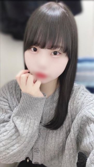 ?髪型変えてみたよん?