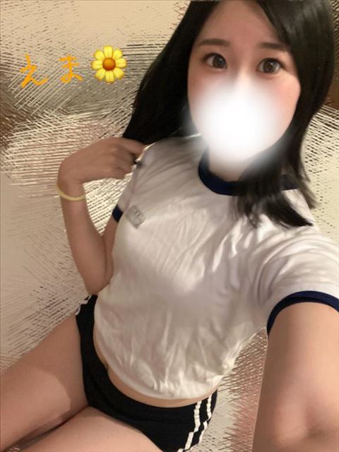ブルマは脚が全部出ちゃう???