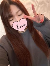 まな・ダル着女
