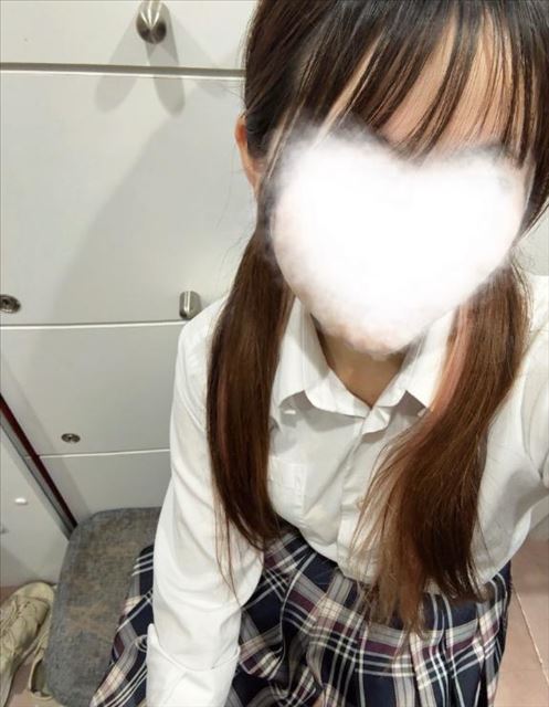 ついん