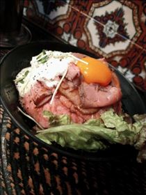 うた・お昼ご飯ー?