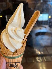 るい・うはーい　ソフトクリーム